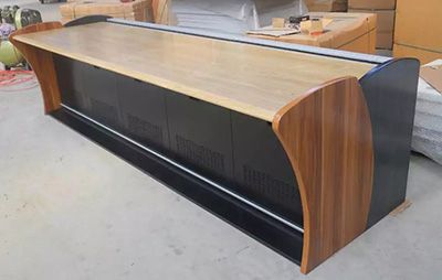 操作設(shè)備臺(tái)展示